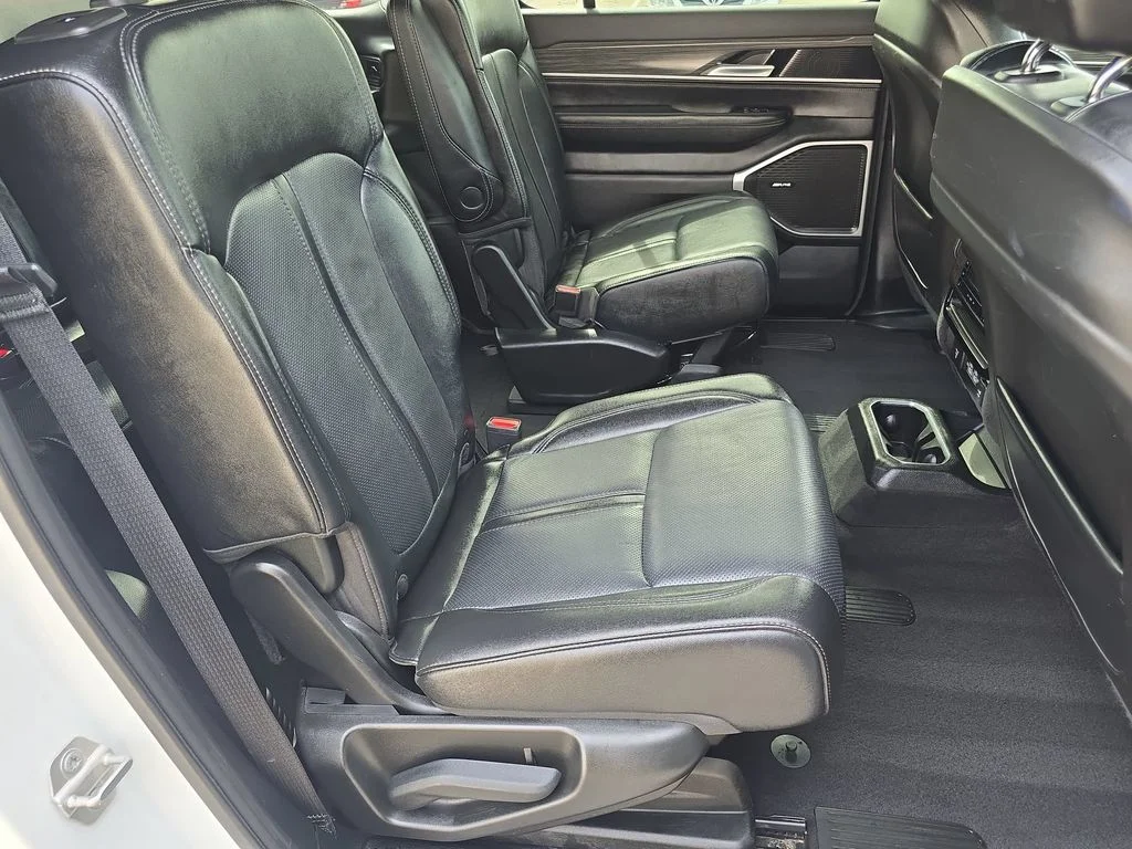 Used 2024 White Jeep Series II image 37