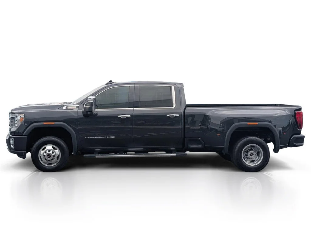 Used 2020 CARBON BLACK METALLIC GMC Denali image 2