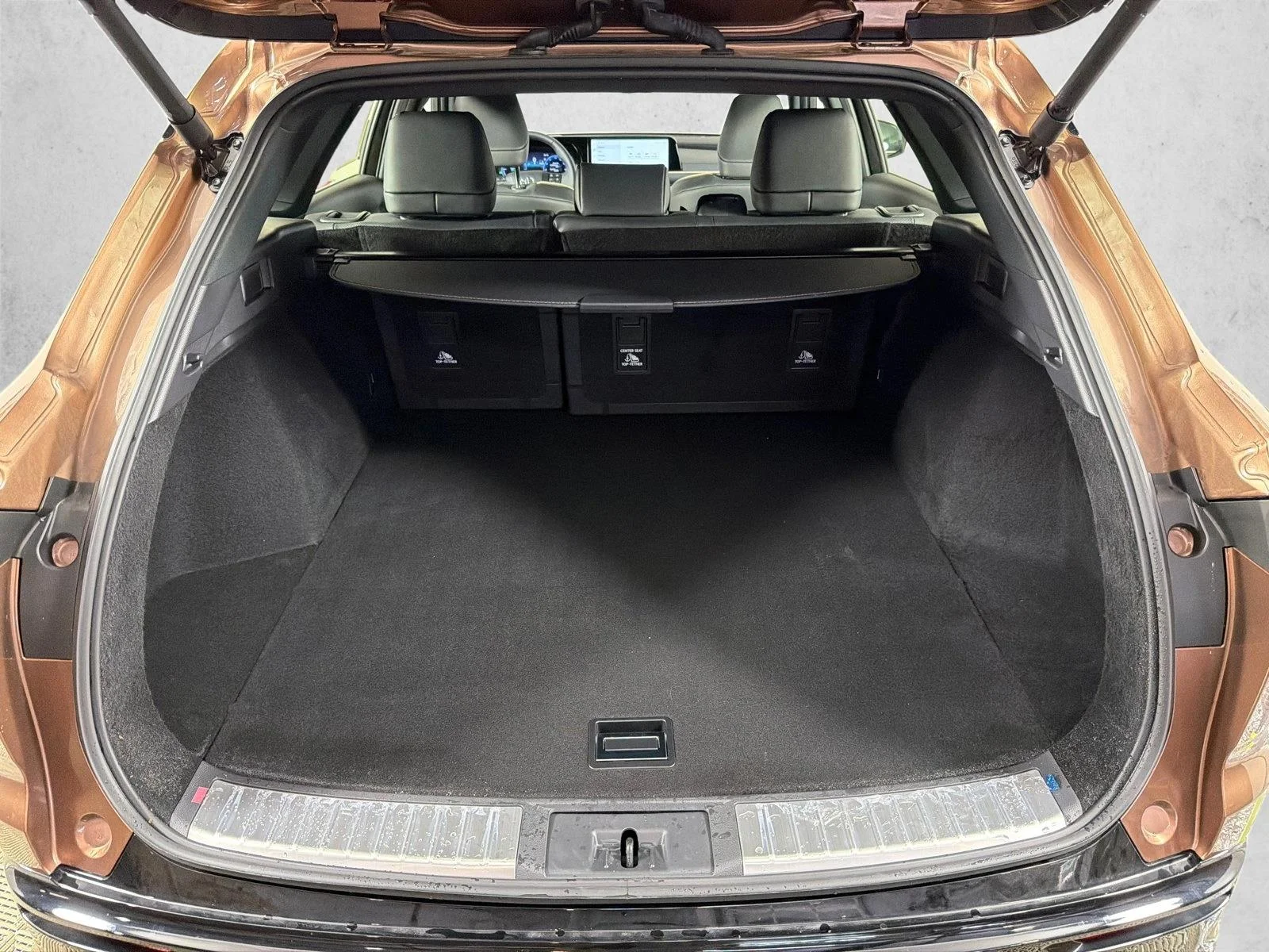 Used 2025 Copper Toyota XLE image 18