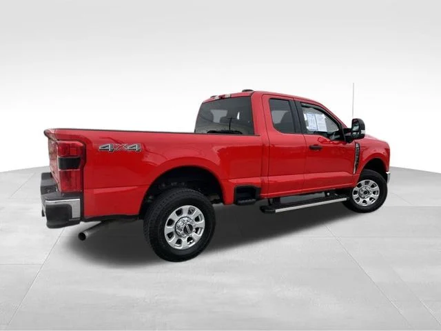 Used 2023 Red Ford XLT image 7