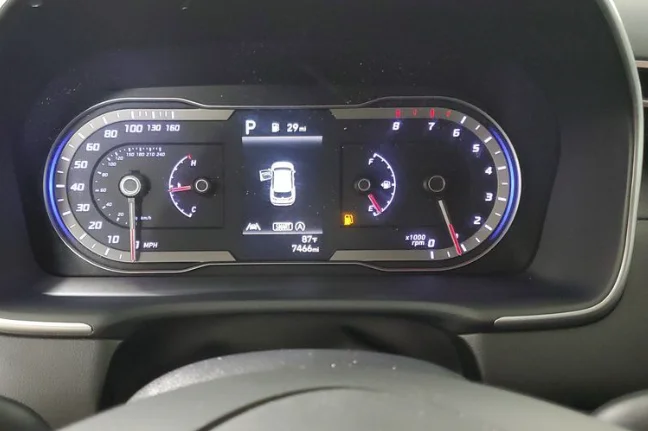 Used 2024 Gray Hyundai SEL image 7