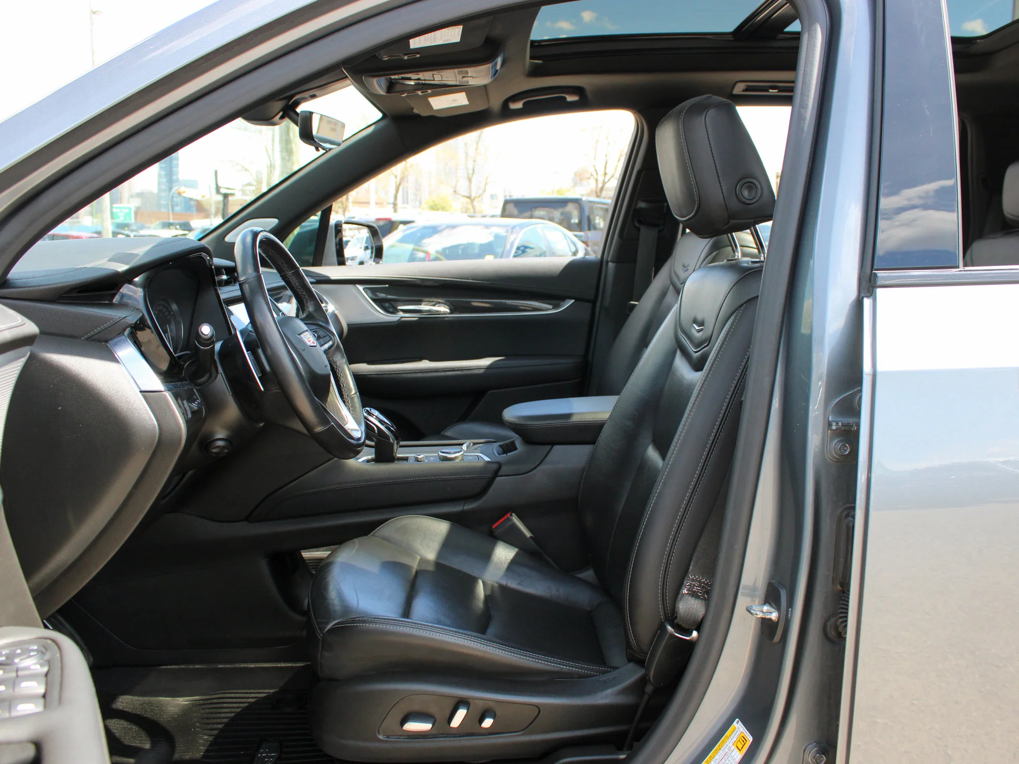 Certified Used 2021 Silver Cadillac Sport * One Owner | 3M PPF | Head-Up Display | Apple CarPlay | V6 310 HP | BOSE | Heated Seats image 3