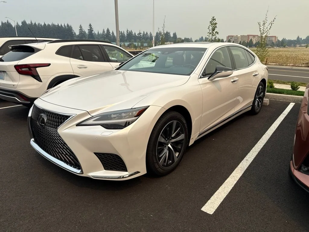 Certified Used 2022 White Lexus 500 Base image 1