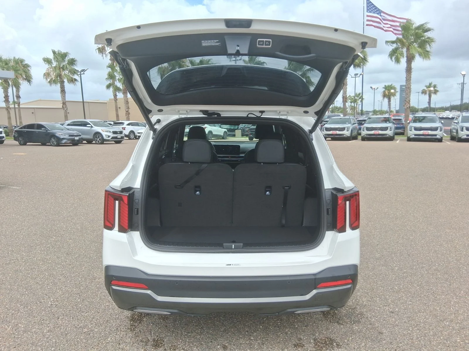 New 2026 White Kia X-Line SX Prestige image 6