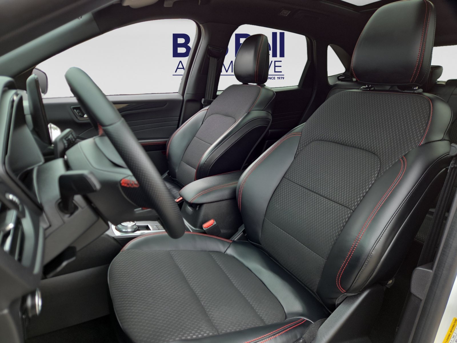 2023 Ford Escape ST-Line Select - Photo 9