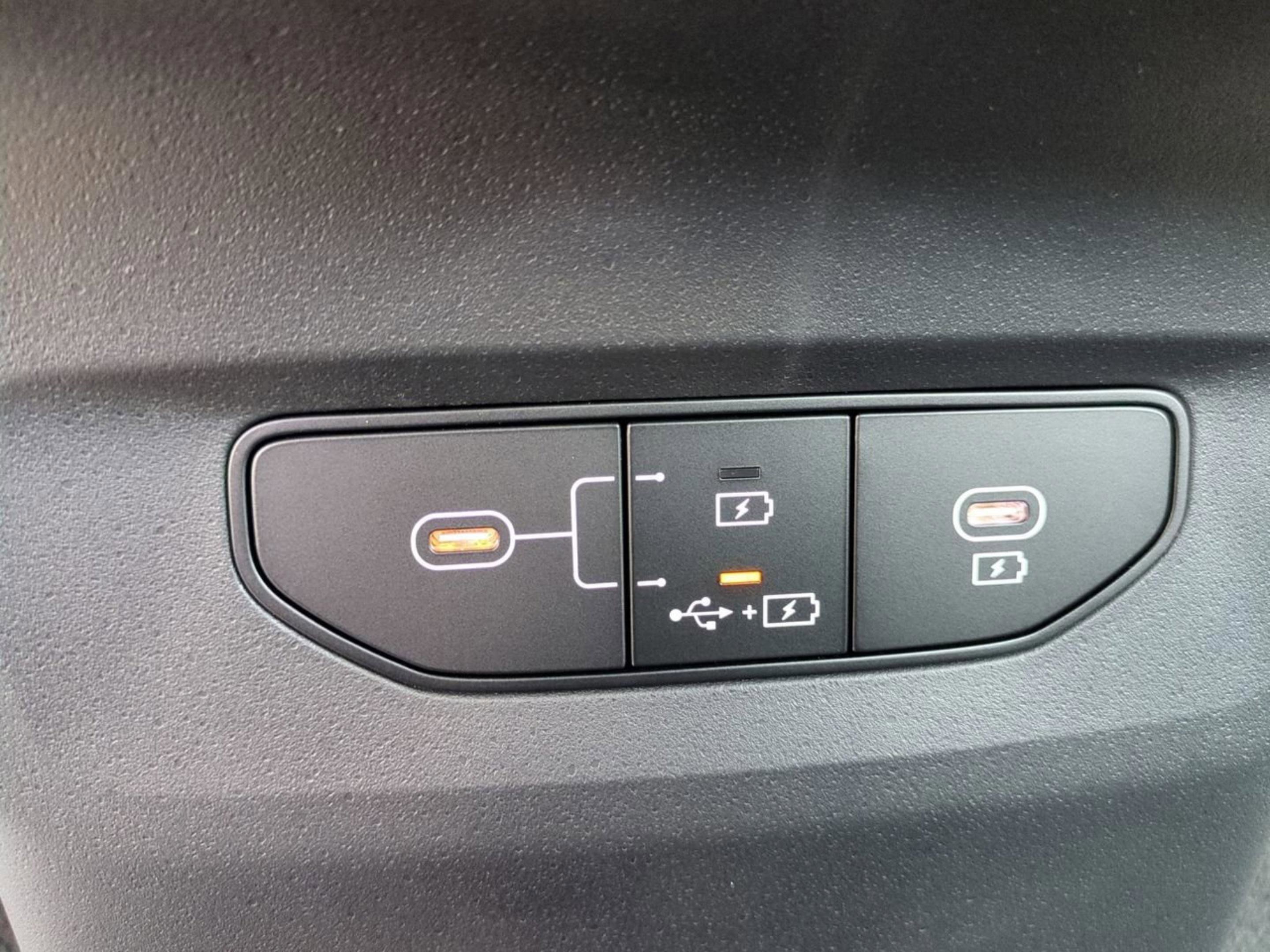 2025 Kia EV6 Light L/R - Photo 35