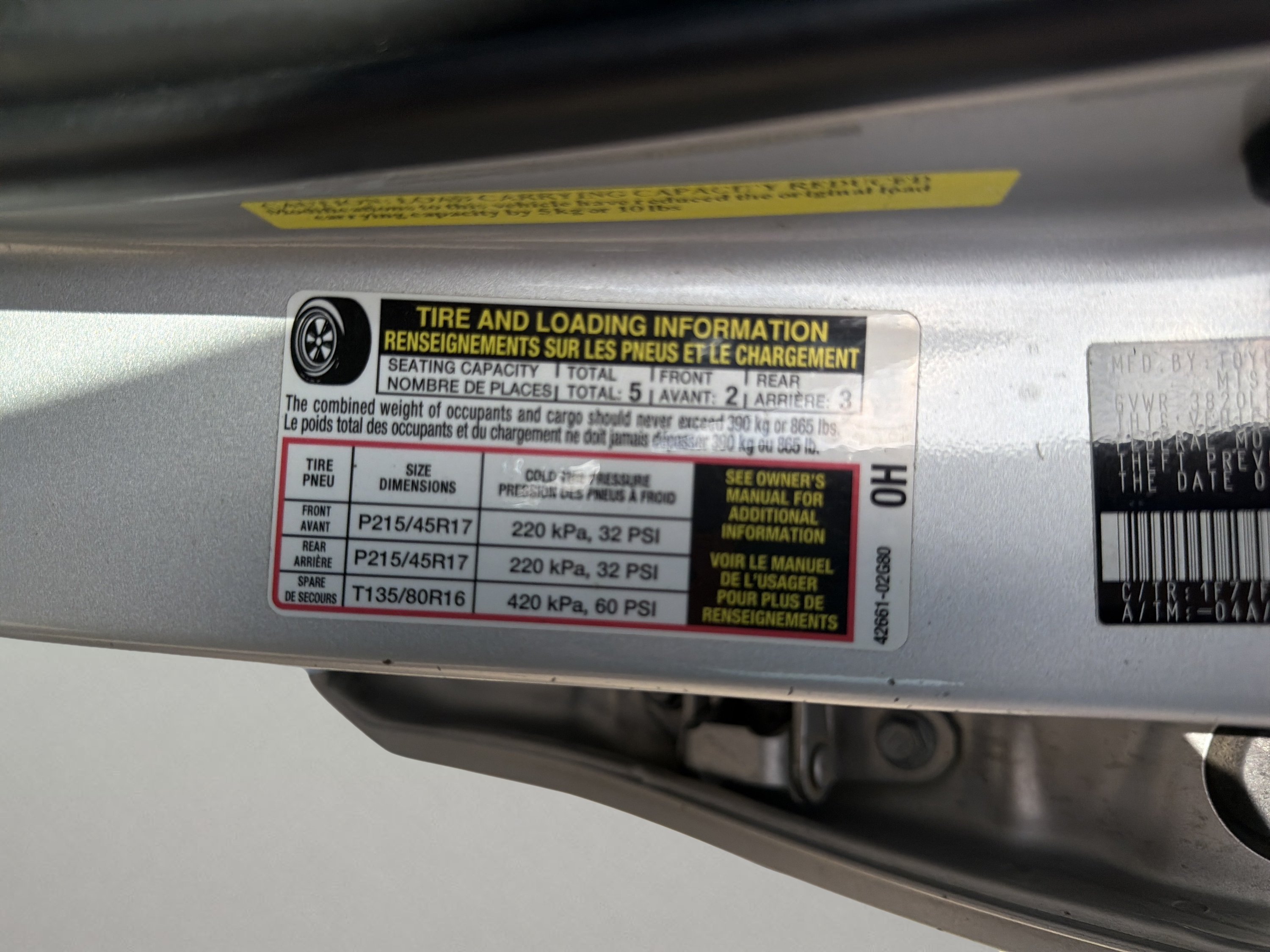 Used 2017 Silver Toyota SE image 27
