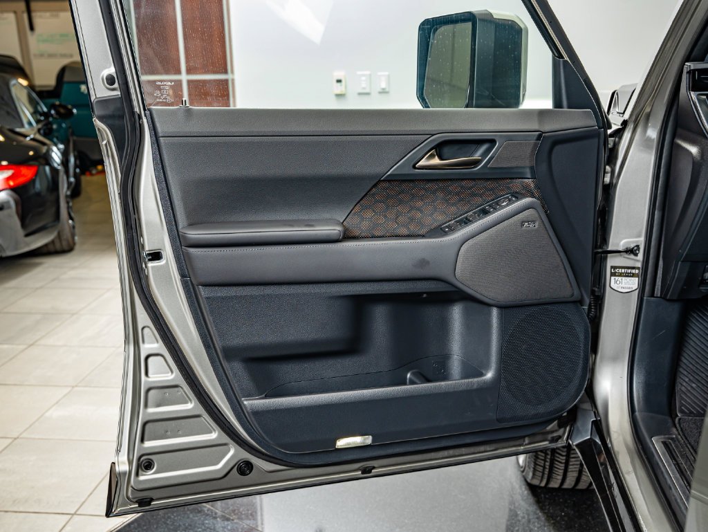 Used 2024 Silver Lexus 550 Luxury+ image 18