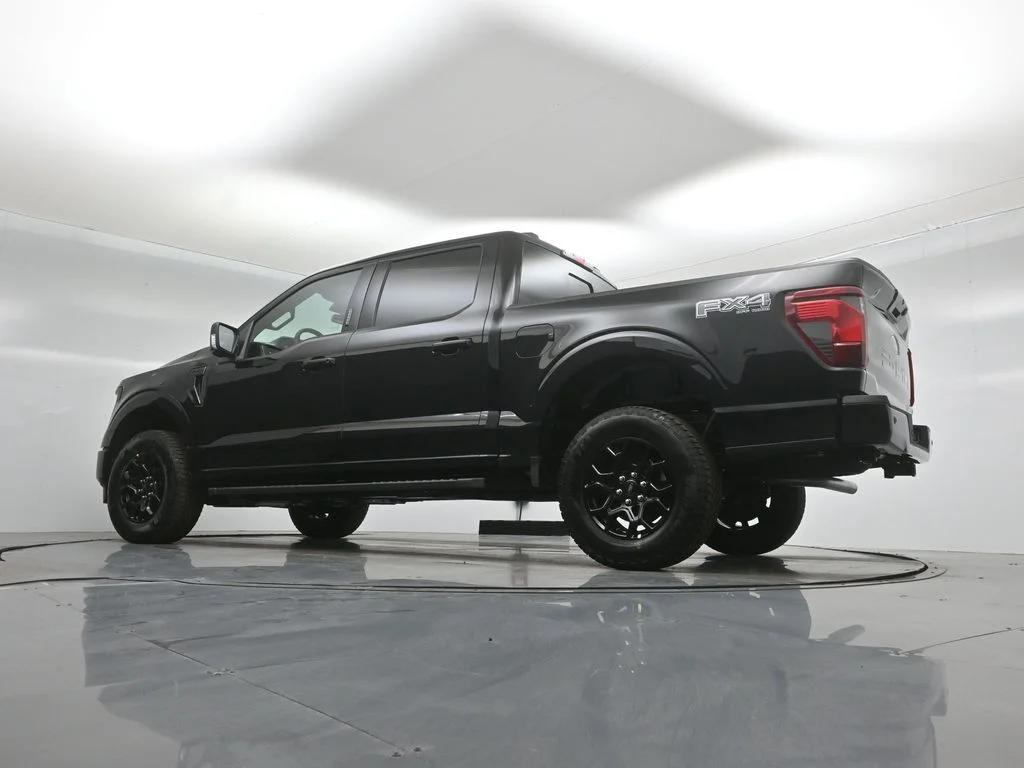 New 2026 Agate Black Metallic Ford XLT image 48