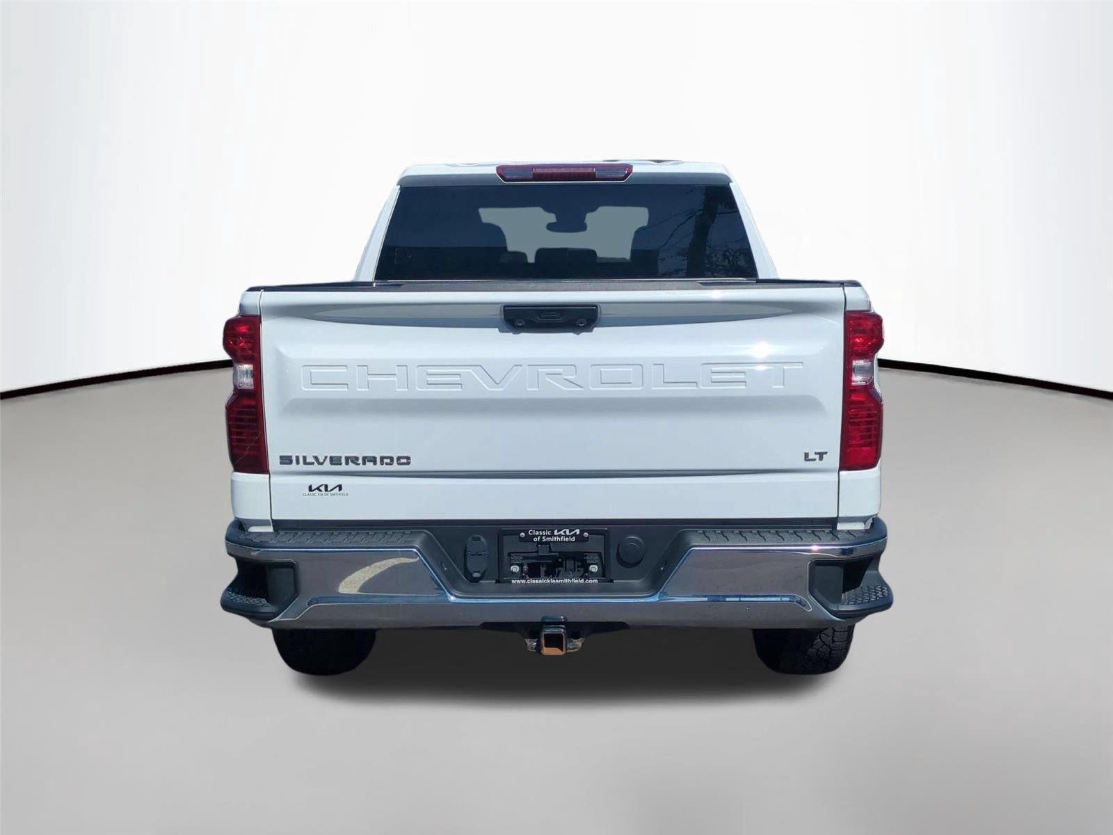 Used 2023 Summit White Chevrolet LT image 4