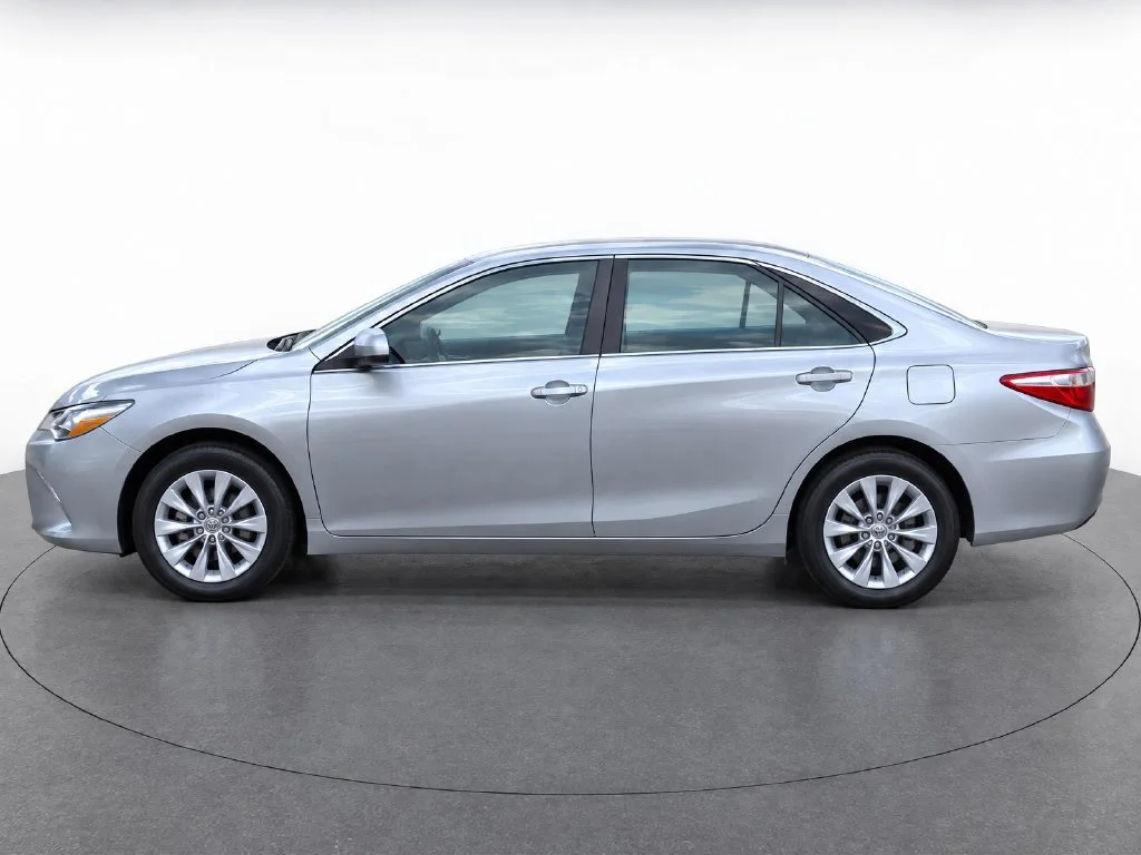 Used 2015 Toyota Camry LE with VIN 4T4BF1FKXFR507478 for sale in Woburn, MA