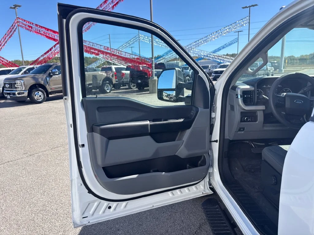 2026 Ford F-350 Super Duty XL - Photo 22