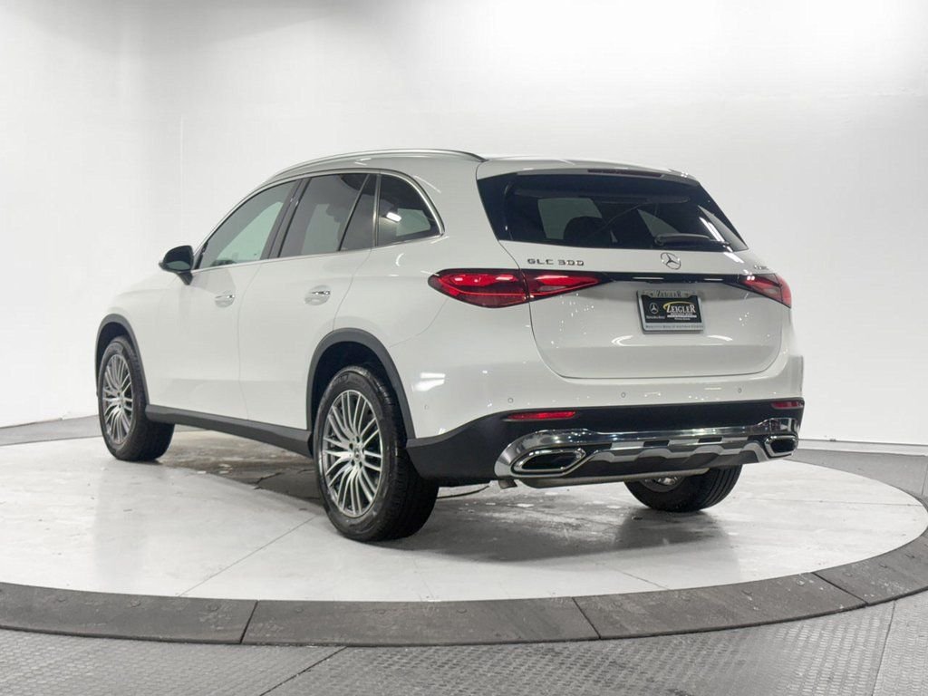 2025 Mercedes-Benz GLC Base - Photo 25