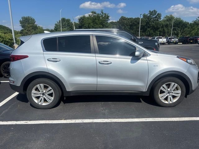 Used 2018 Silver Kia LX image 3