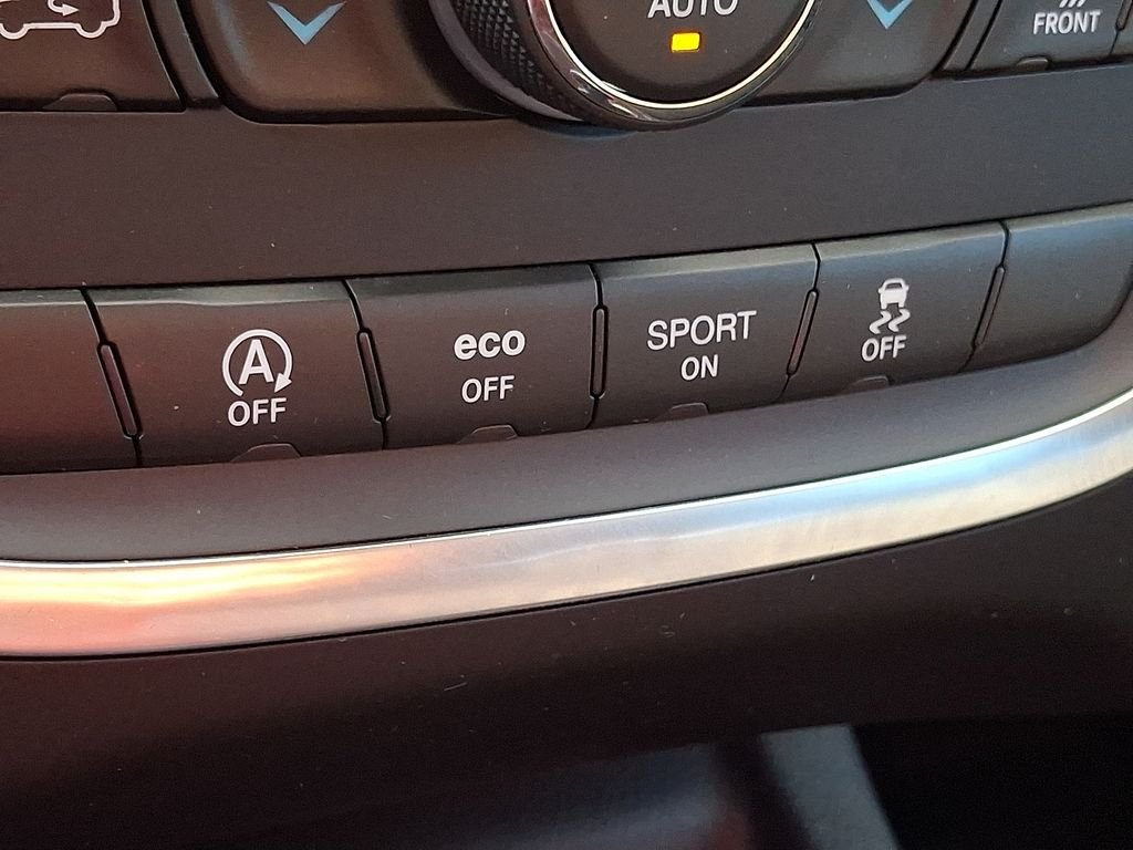Used 2019 Gray Dodge SXT image 25