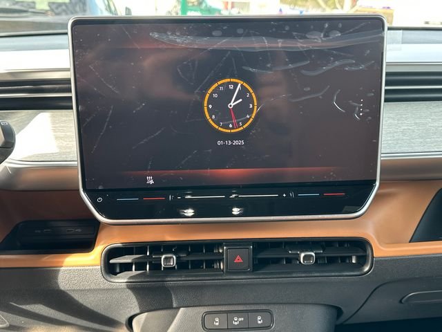 2025 Volkswagen ID. Buzz PRO S - Photo 28