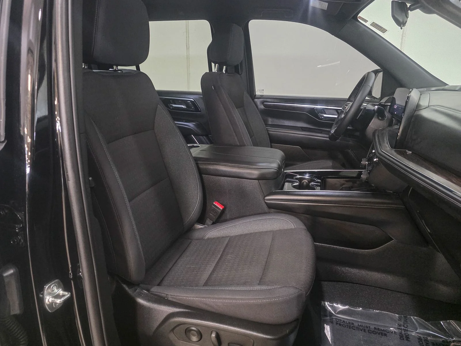 2025 Chevrolet Tahoe LS - Photo 22