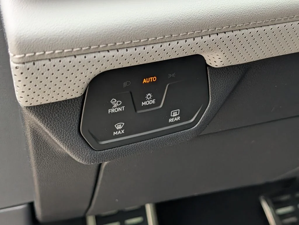 New 2026 Black Volkswagen 2.0T Peak Edition image 18