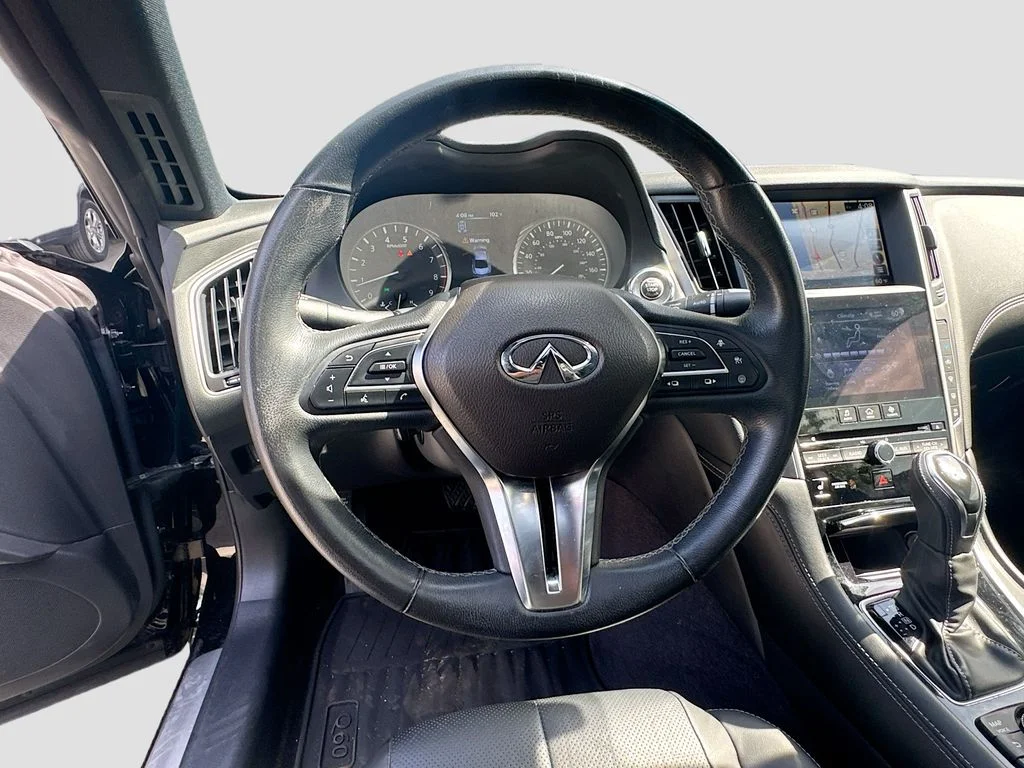 Used 2022 Black INFINITI LUXE image 12