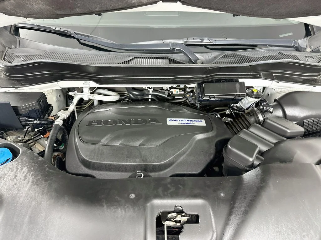 Used 2019  Honda Touring image 33