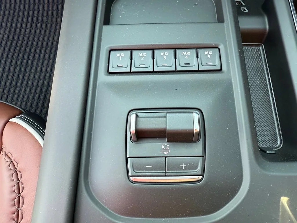 New 2026 Sterling Metallic GMC Denali Ultimate image 29
