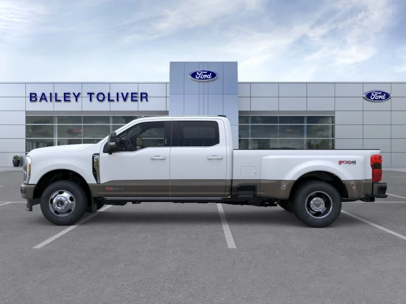 New 2026 Star White Metallic Tri-Coat Ford F-350® King Ranch® image 28