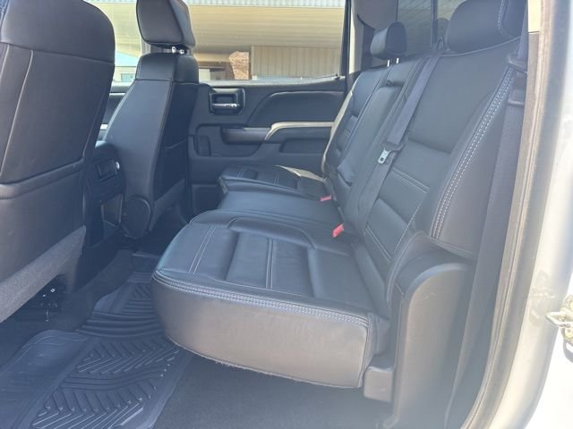 Used 2017 White GMC Denali image 47