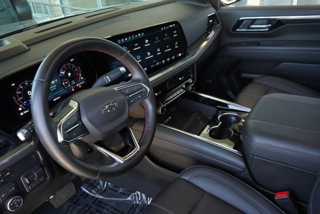 Used 2025 Gray Chevrolet RST image 2