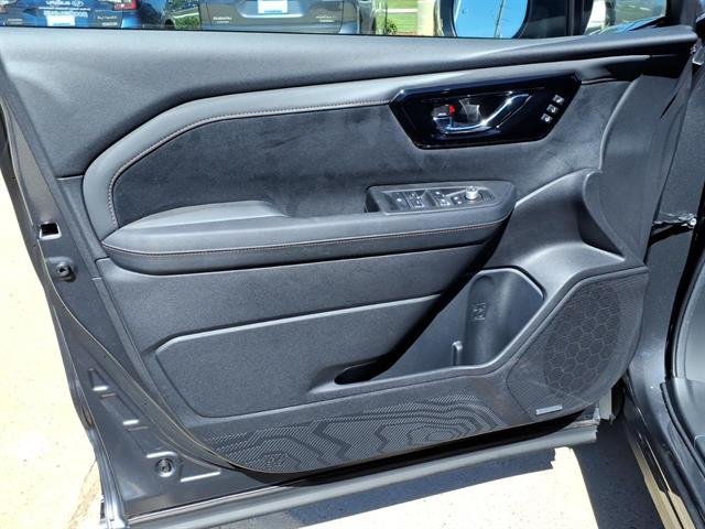 Used 2026 Magnetite Gray Metallic Subaru Touring image 21
