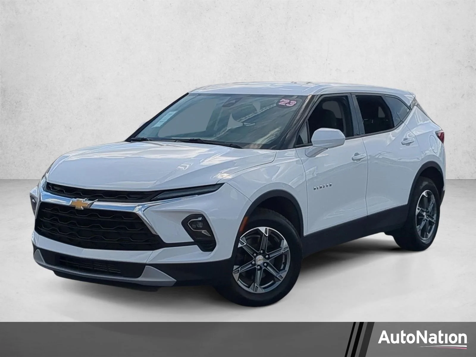 Used 2023 Summit White Chevrolet LT image 1