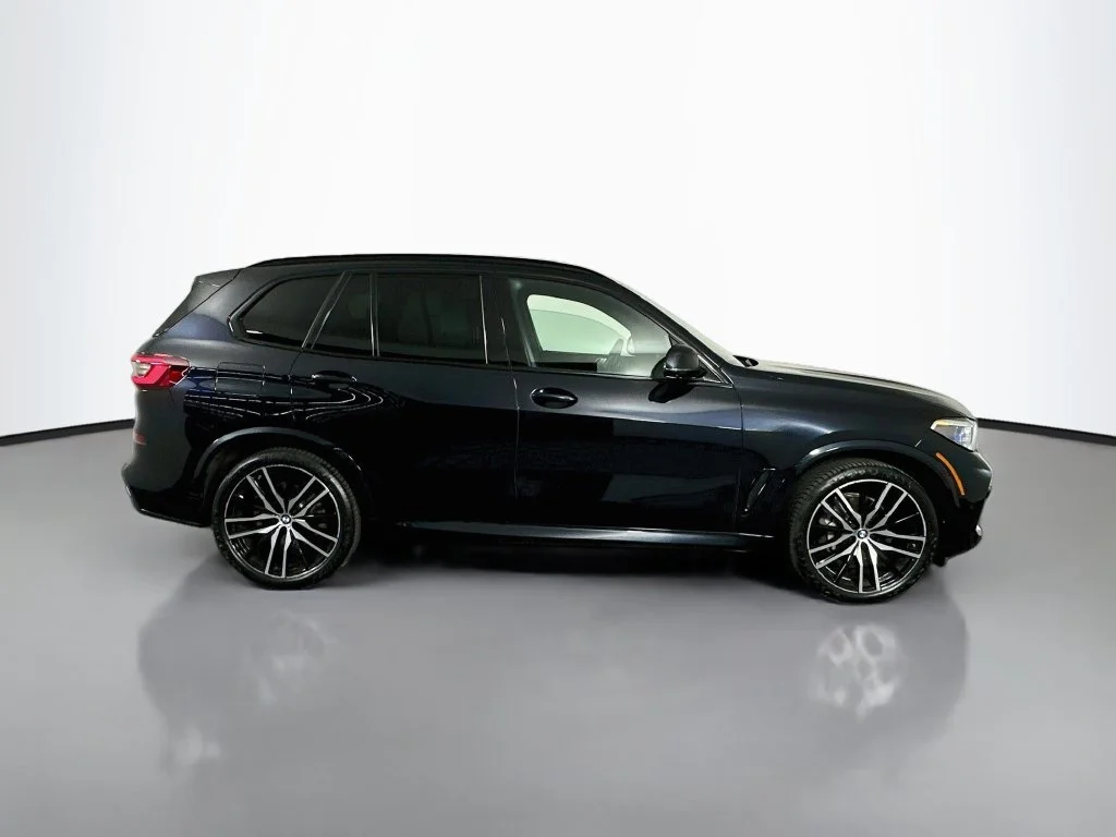 Used 2021 Carbon Black Metallic BMW xDrive40i image 9