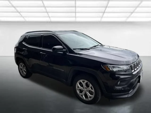 Used 2024 Black Jeep Latitude 4x4 image 1