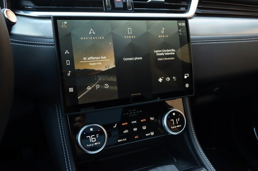 2026 JAGUAR F-PACE - Image 20