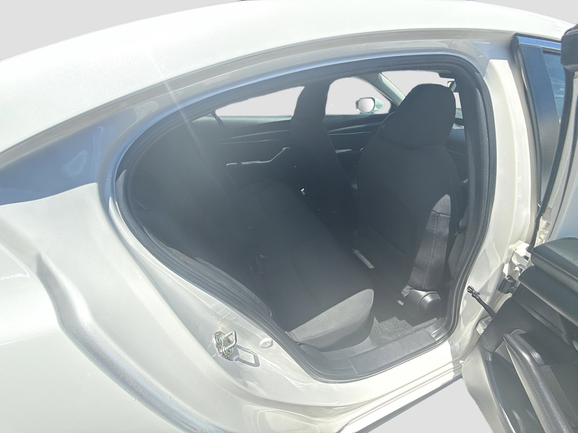 Used 2020 Snowflake White Pearl Mica Mazda  image 27