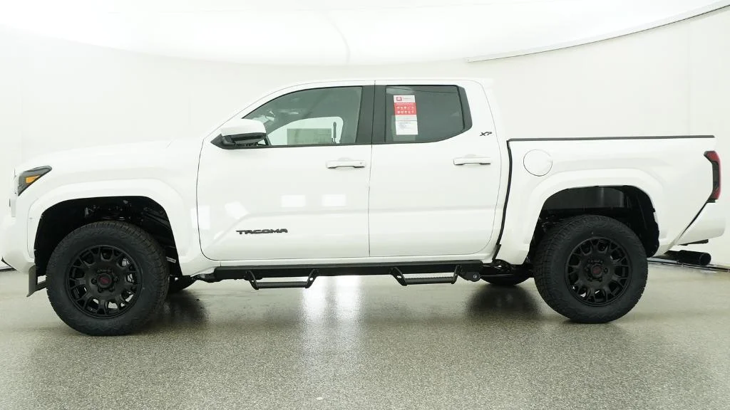 New 2026 Ice Cap Toyota SR5 image 23