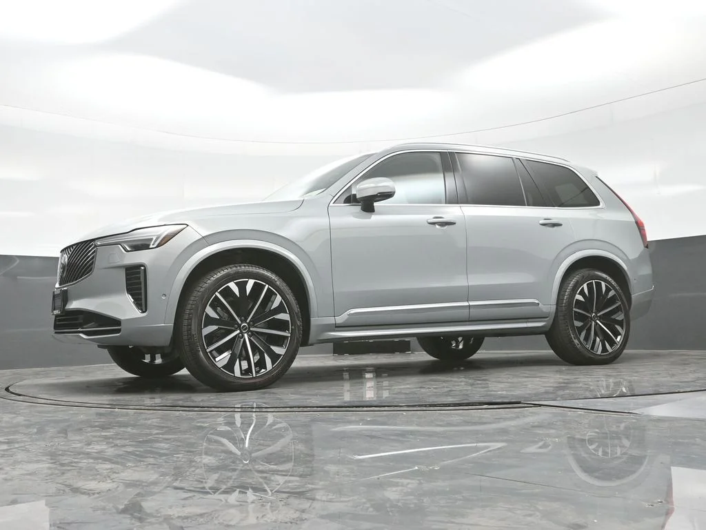 New 2026 Vapour Grey Volvo Plus image 25