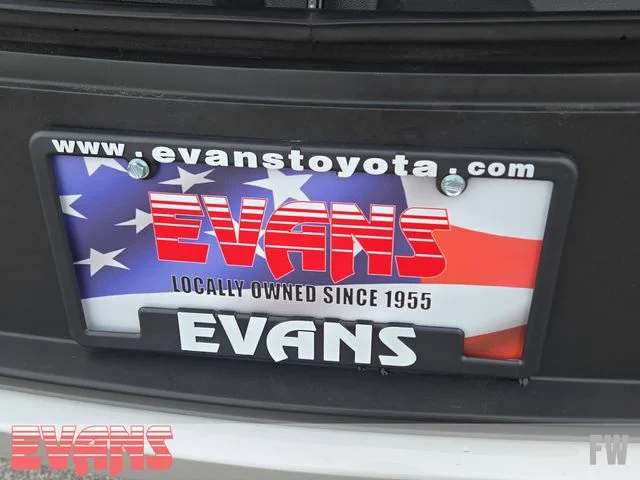 Used 2024 White Chevrolet LT image 30