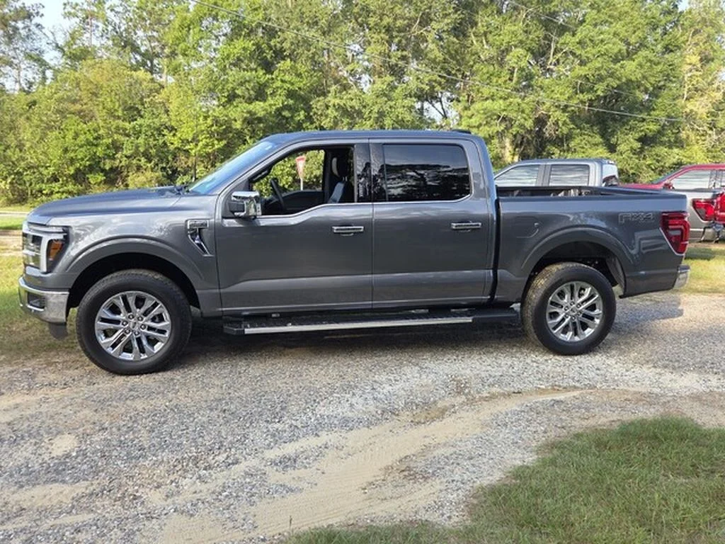 New 2026 Carbonized Gray Metallic Ford Lariat® image 4