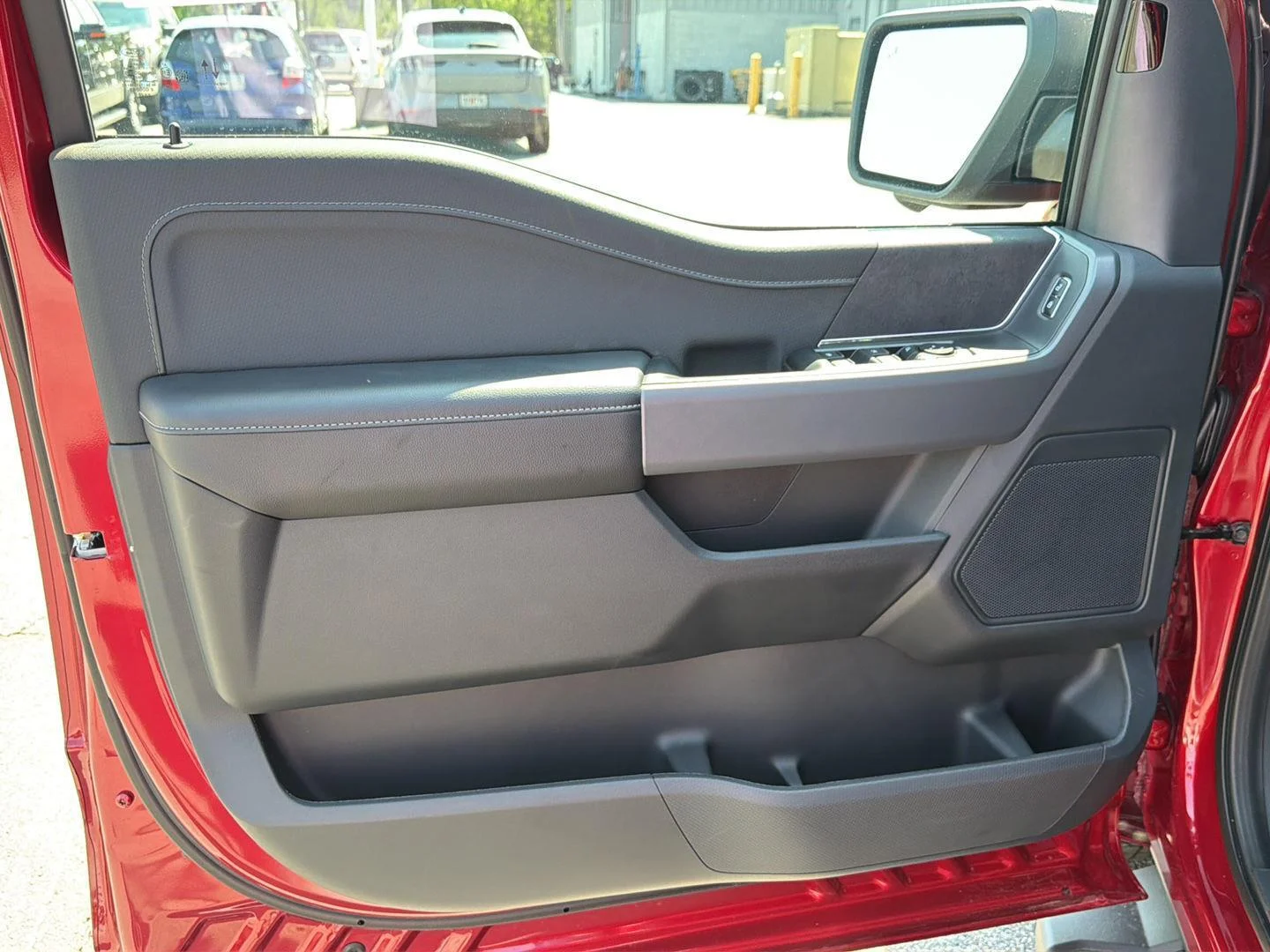 New 2026 Ruby Red Metallic Tinted Clearcoat Ford XLT image 23