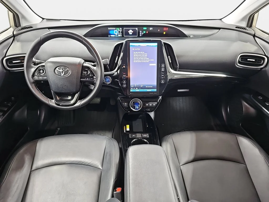 Used 2020 Silver Toyota XLE image 10