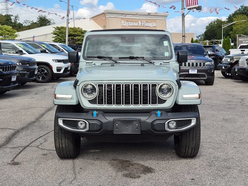Used 2024 Gray Jeep Sahara 4xe image 2