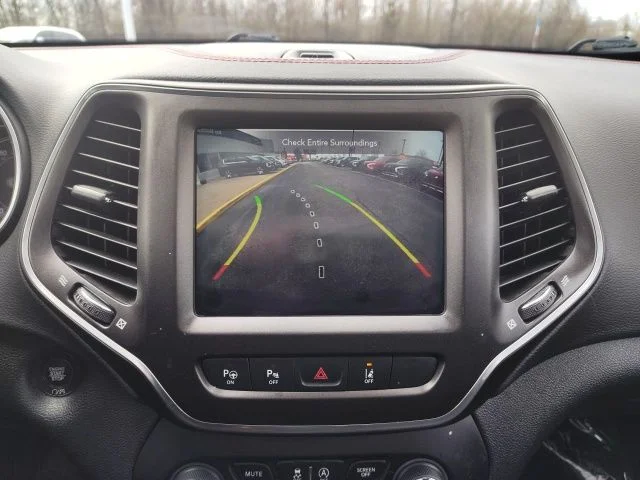 Used 2020 Red Jeep Trailhawk image 21