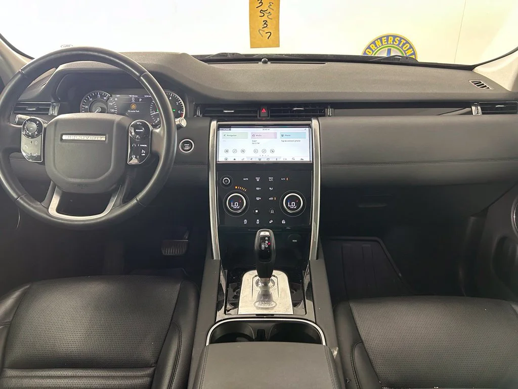 Used 2020 White Land Rover S image 4
