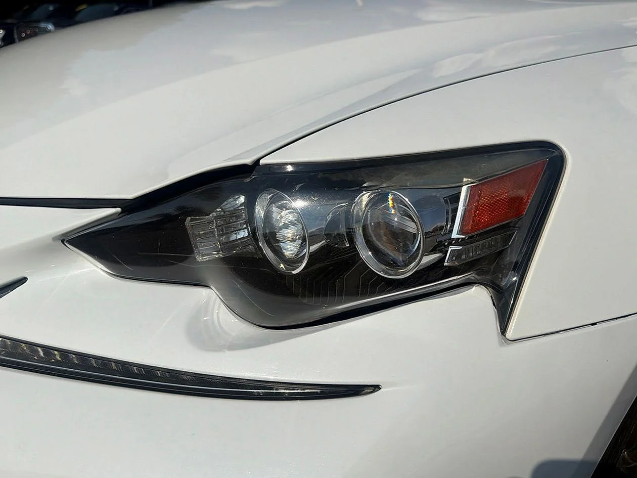 Used 2016  Lexus 350 image 9