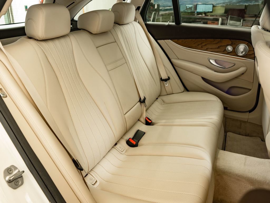 Used 2018 White Mercedes-Benz E 400 Wagon image 47