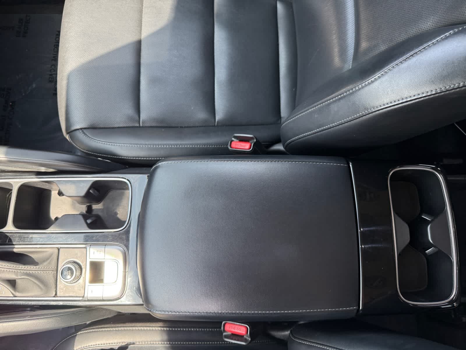 Used 2022 Dark Moss Kia S image 18