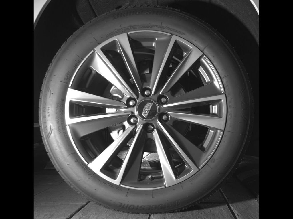 Used 2025 Crystal White Cadillac Sport image 10