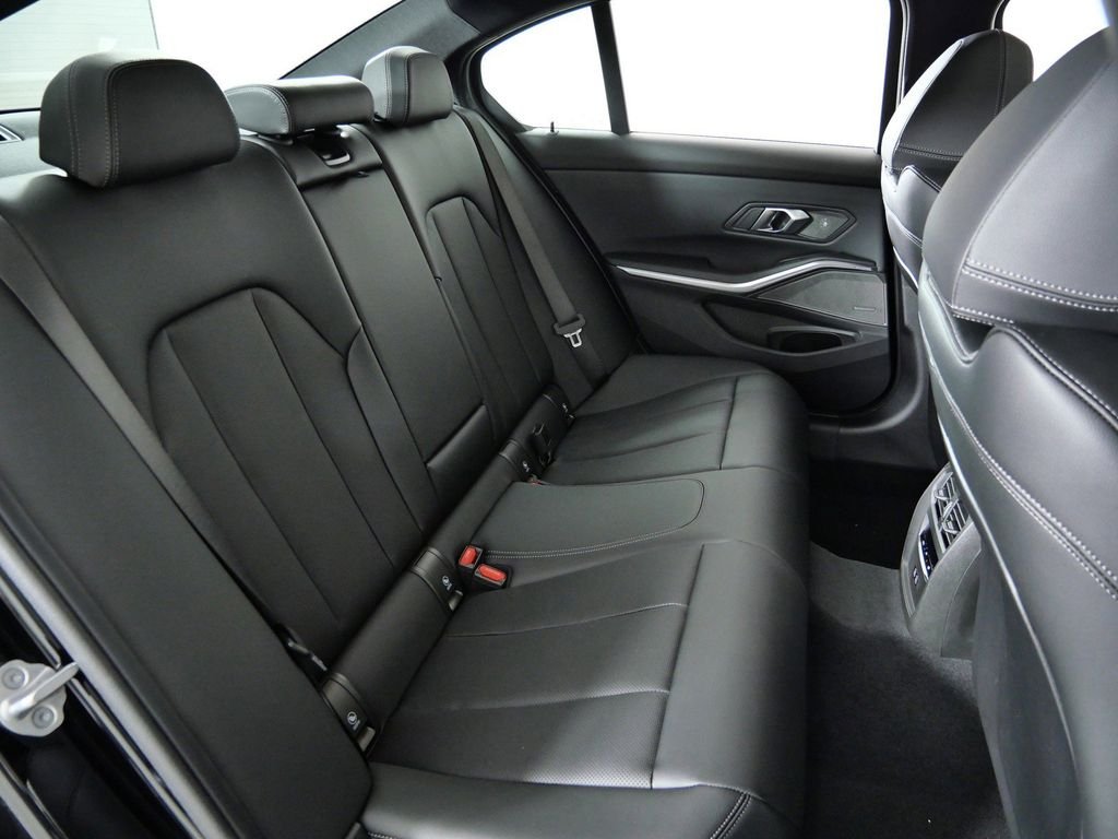 Used 2026 Black Sapphire Metallic BMW 330i xDrive image 27