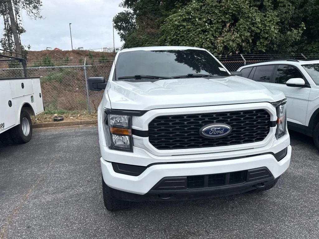 Used 2023 White Ford XL image 4