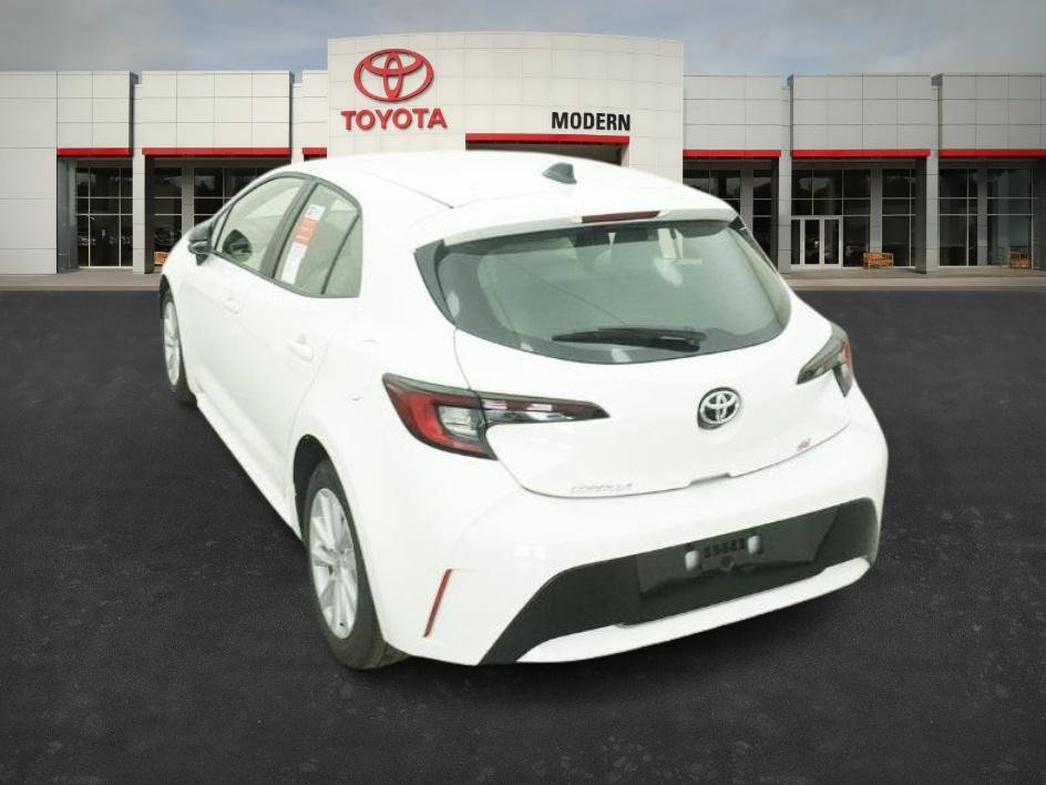 2026 Toyota Corolla Hatchback SE - Photo 15